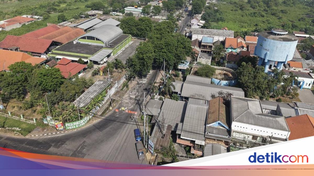 Sidoarjo Regency Government Accelerates Concreting of 8 Road Sections, Targets Completion This Year