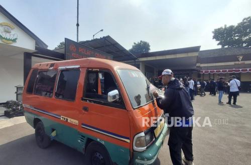 Police Arrest Angkot Driver Who Robbed Grocery Store