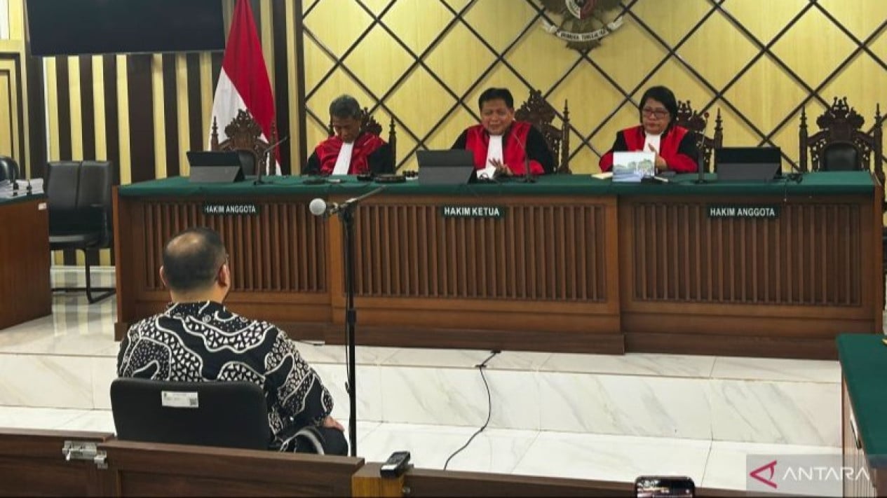 Besides Heavier Sentence, Ibam Must Also Pay Rp5 Billion in Restitution in Chromebook Case
