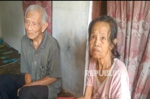 Illiterate Elderly Woman in Pekalongan Stripped of Social Aid Due to Alleged Online Gambling Involvement