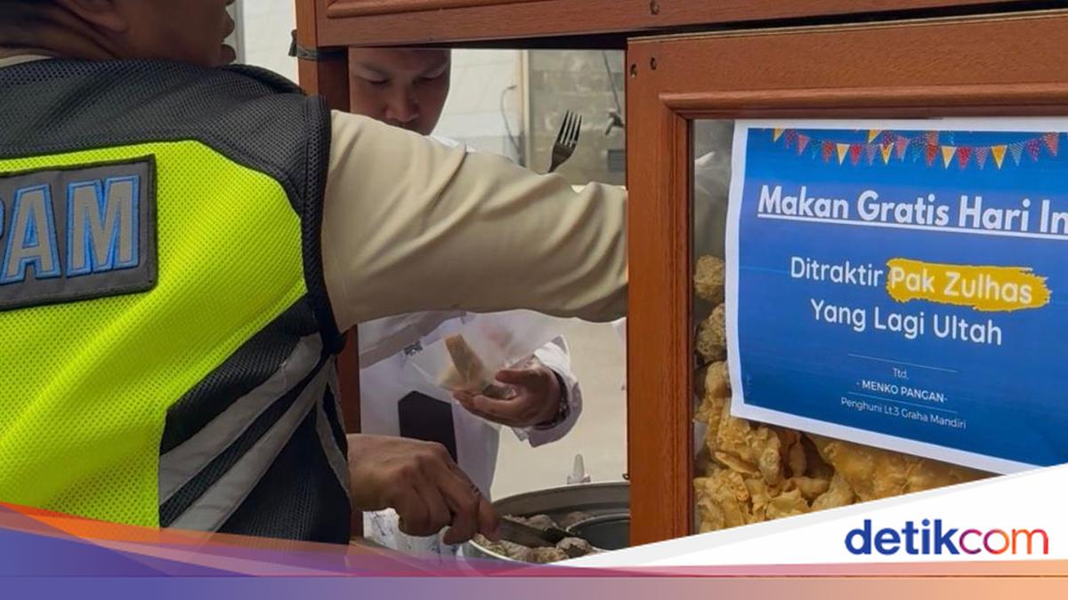 Zulhas Purchases Goods from 19 MSMEs, Traders: Alhamdulillah, We Are Very Happy