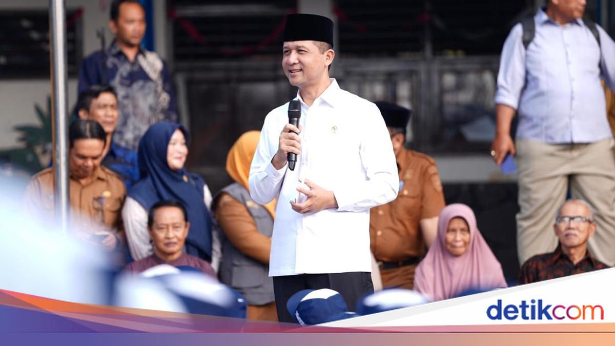 Transmigration Minister Encourages Students to Actively Participate in Organisations During Visit to SMPN 1 Pandeglang