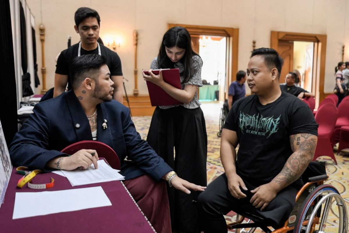 Madura motif featured in Indonesian contingent's parade uniform for 2026 Asian Para Games opening