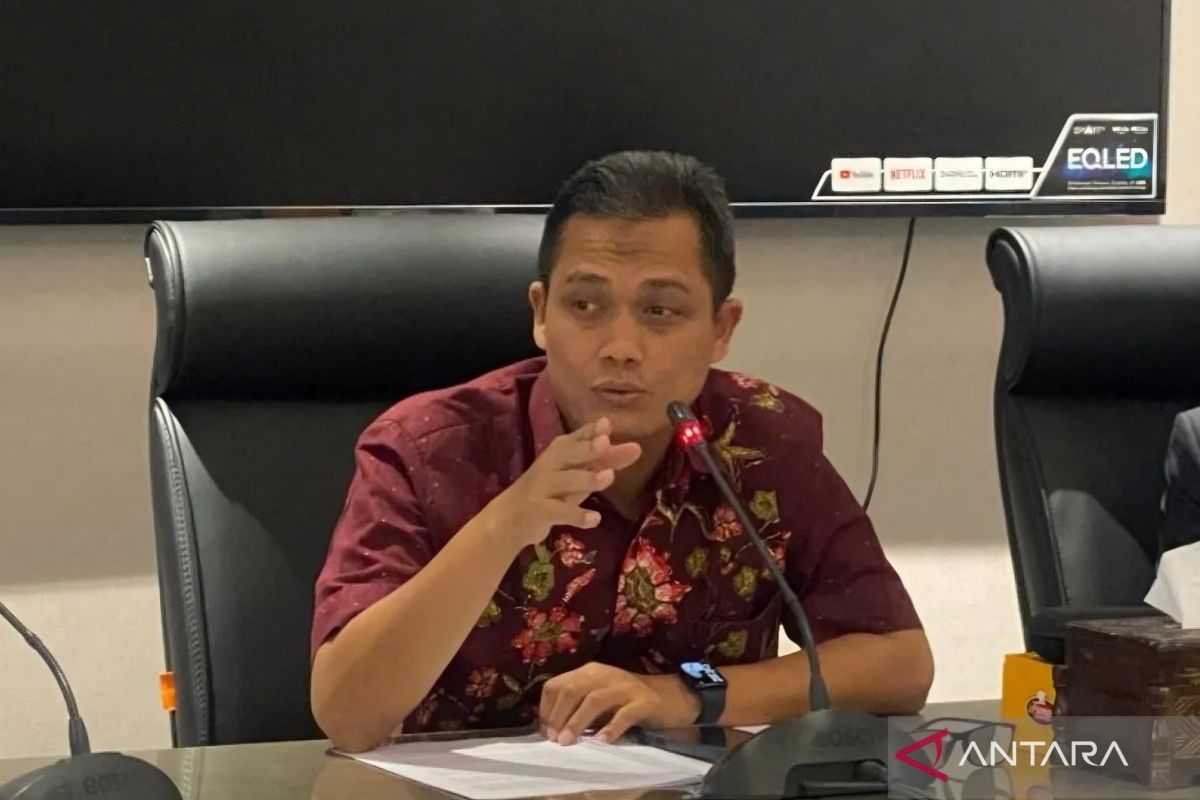 Semarang DPRD highlights plight of angkot operators squeezed by mass transit