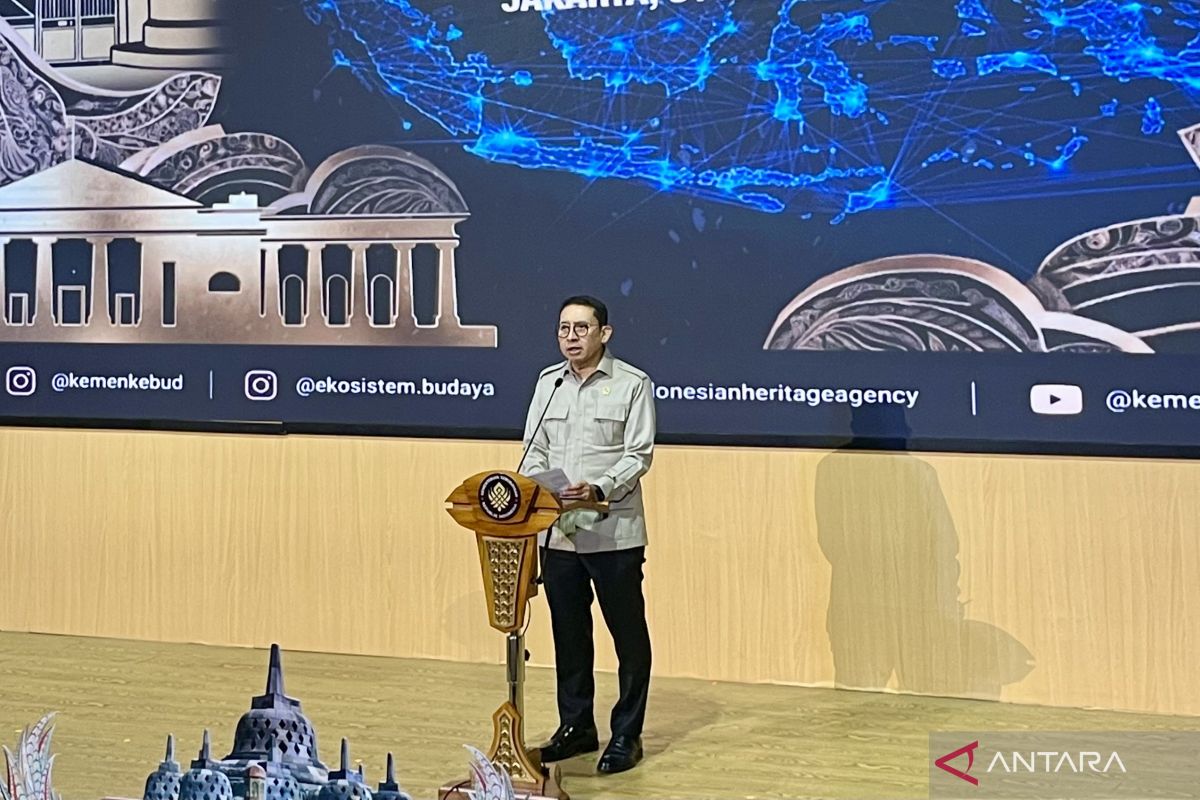 Culture minister urges young creators to fill digital space with cultural content