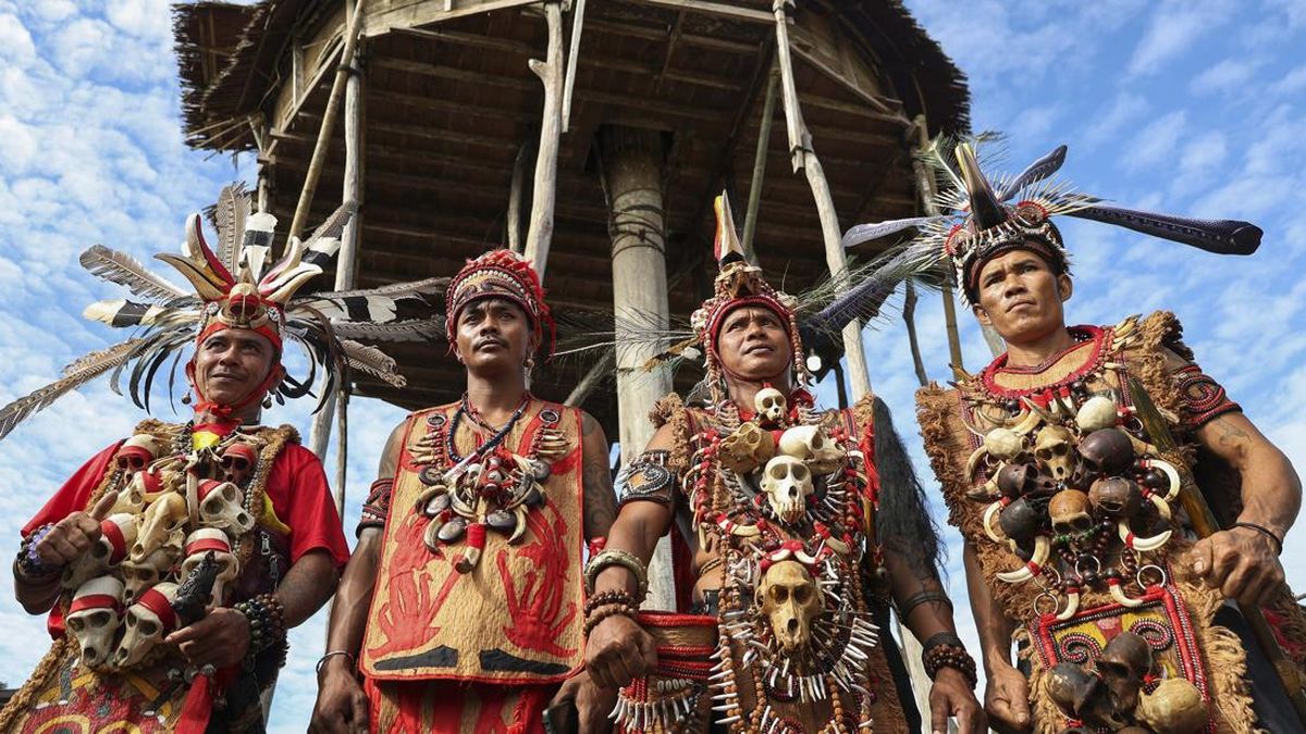 Interior Dayak Tribe Granted Privilege: Short and Tattooed Can Join TNI