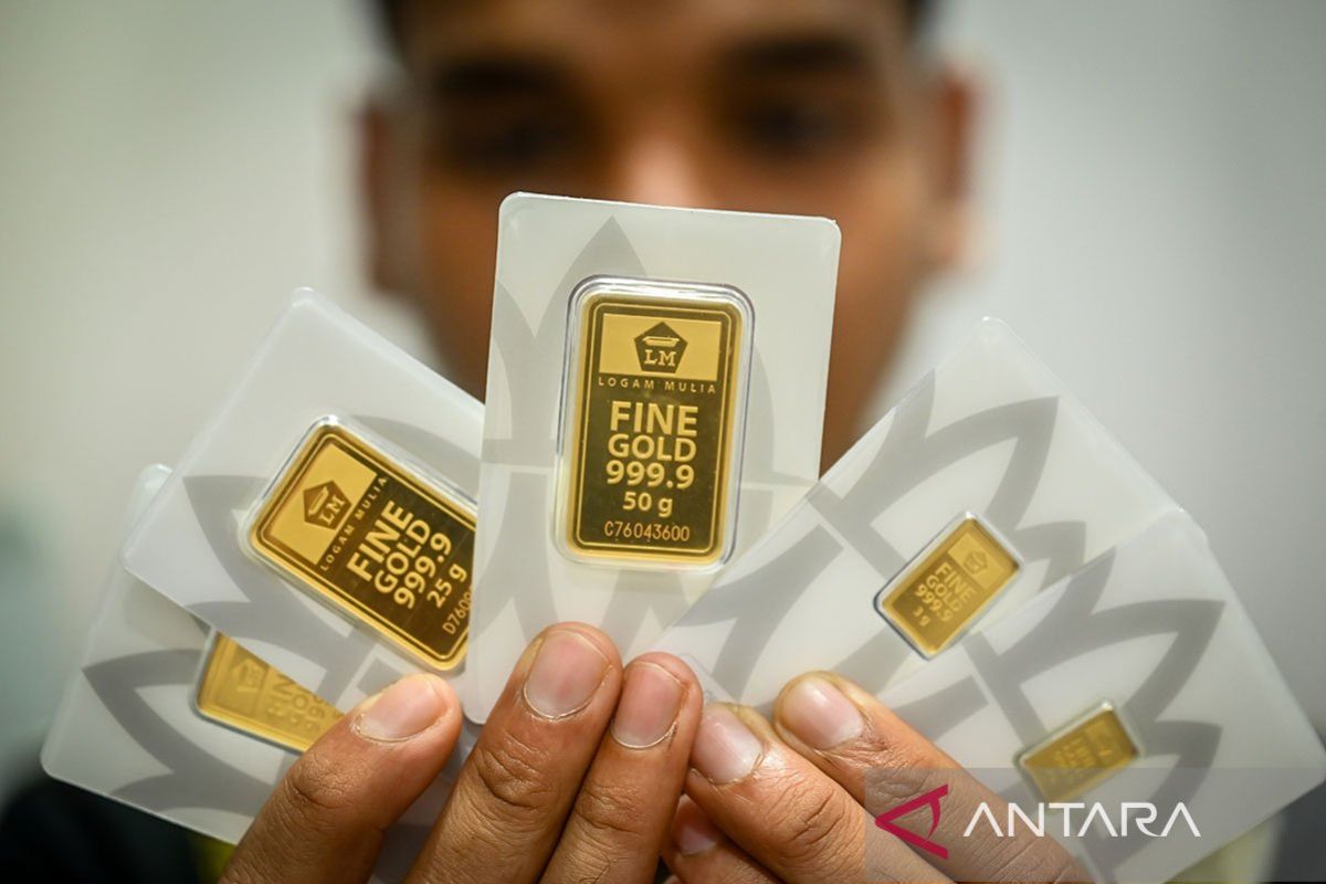 Antam gold price falls to Rp2.664 million per gram in early September