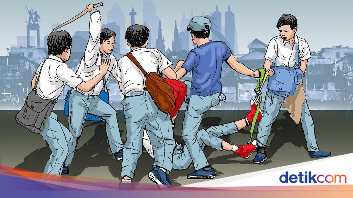 Two Teenagers Arrested in Bogor After Brawling and Hitting Resident