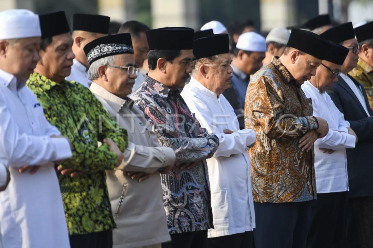 Al Azhar Mosque holds Istisqa prayer to pray for rain amidst ongoing disasters