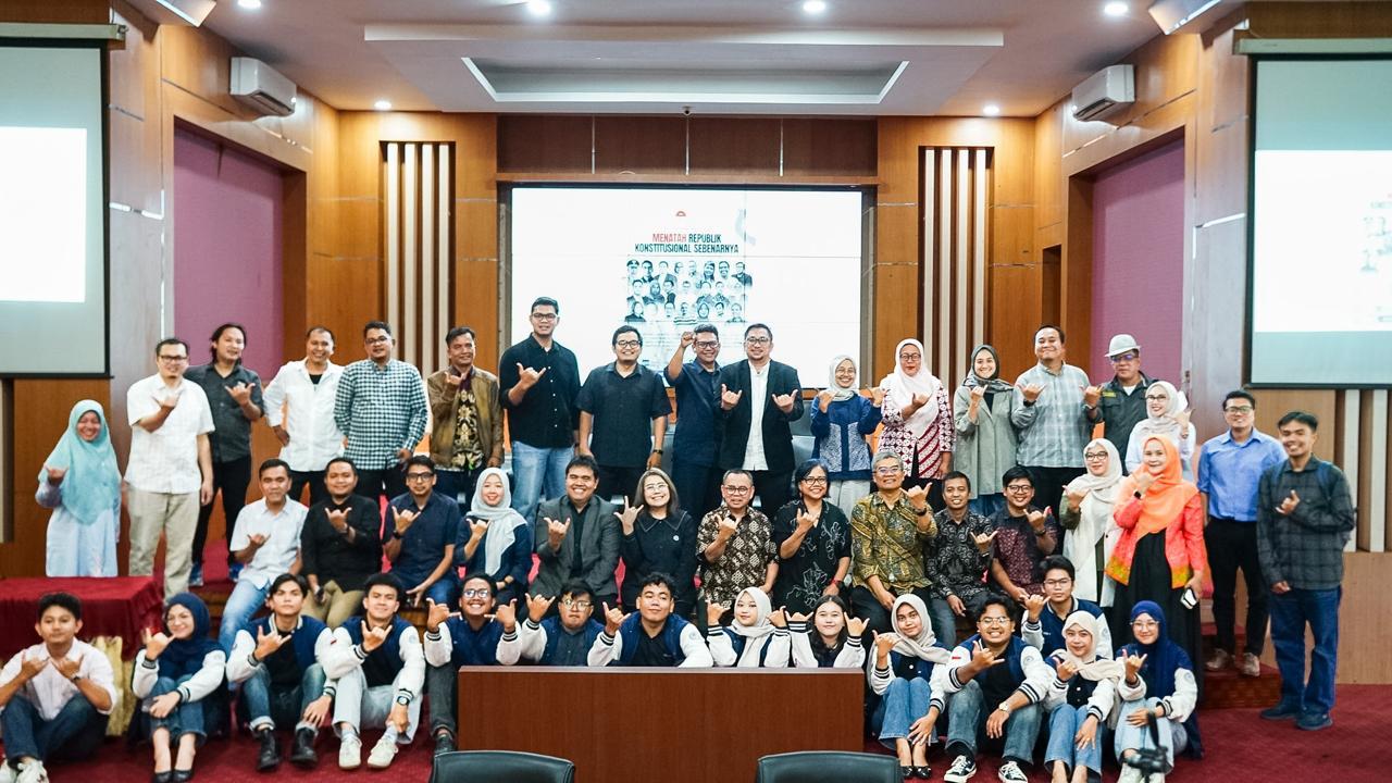 Andalas University Professor States Corruption is the Root Cause of Declining National Productivity