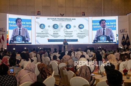 Coordinating Minister Yusril Asserts Legal Administrative Services Now Take Only Hours