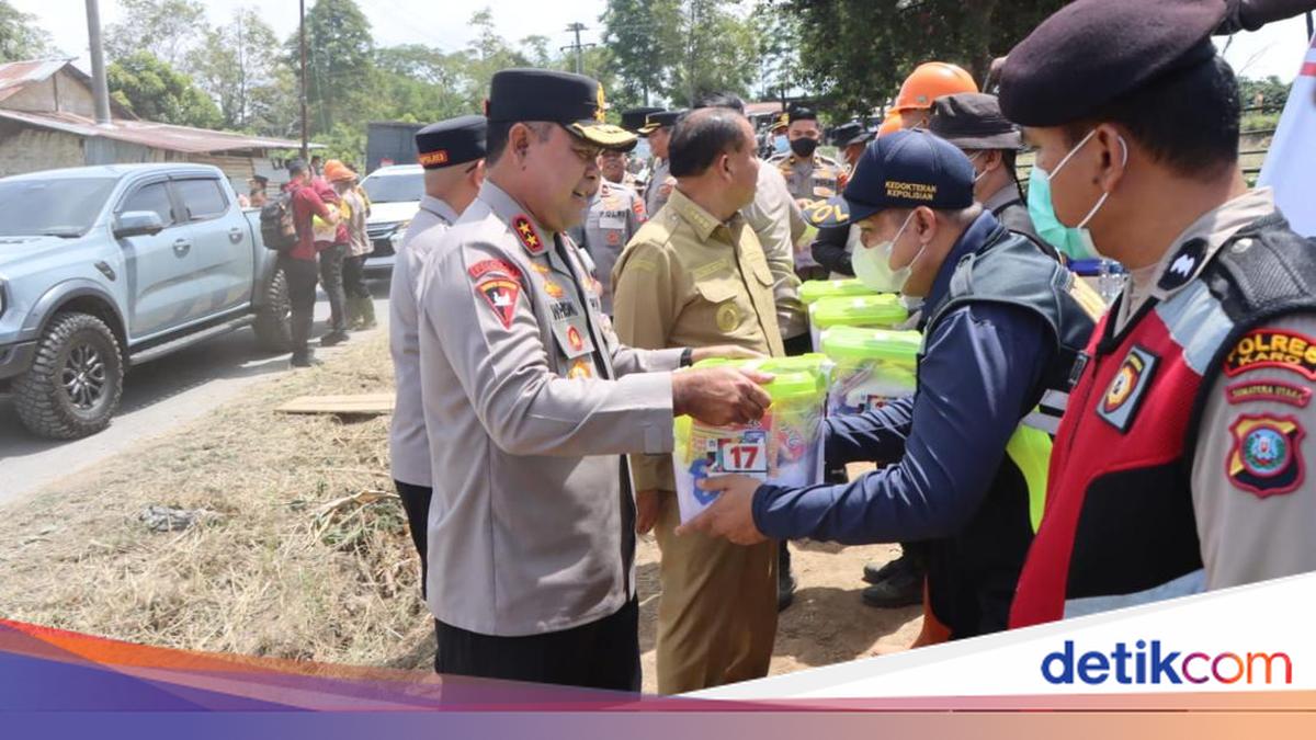 Mount Sinabung on Alert: 176 Police Personnel Deployed to Secure Residents