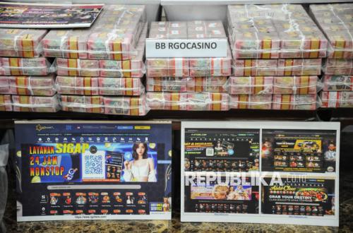 Over 163,000 Social Assistance Recipients in Central Java Indicated to be Involved in Online Gambling