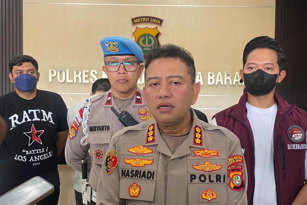 Police apprehend syndicate using toothpicks to obstruct ATM machines in West Jakarta