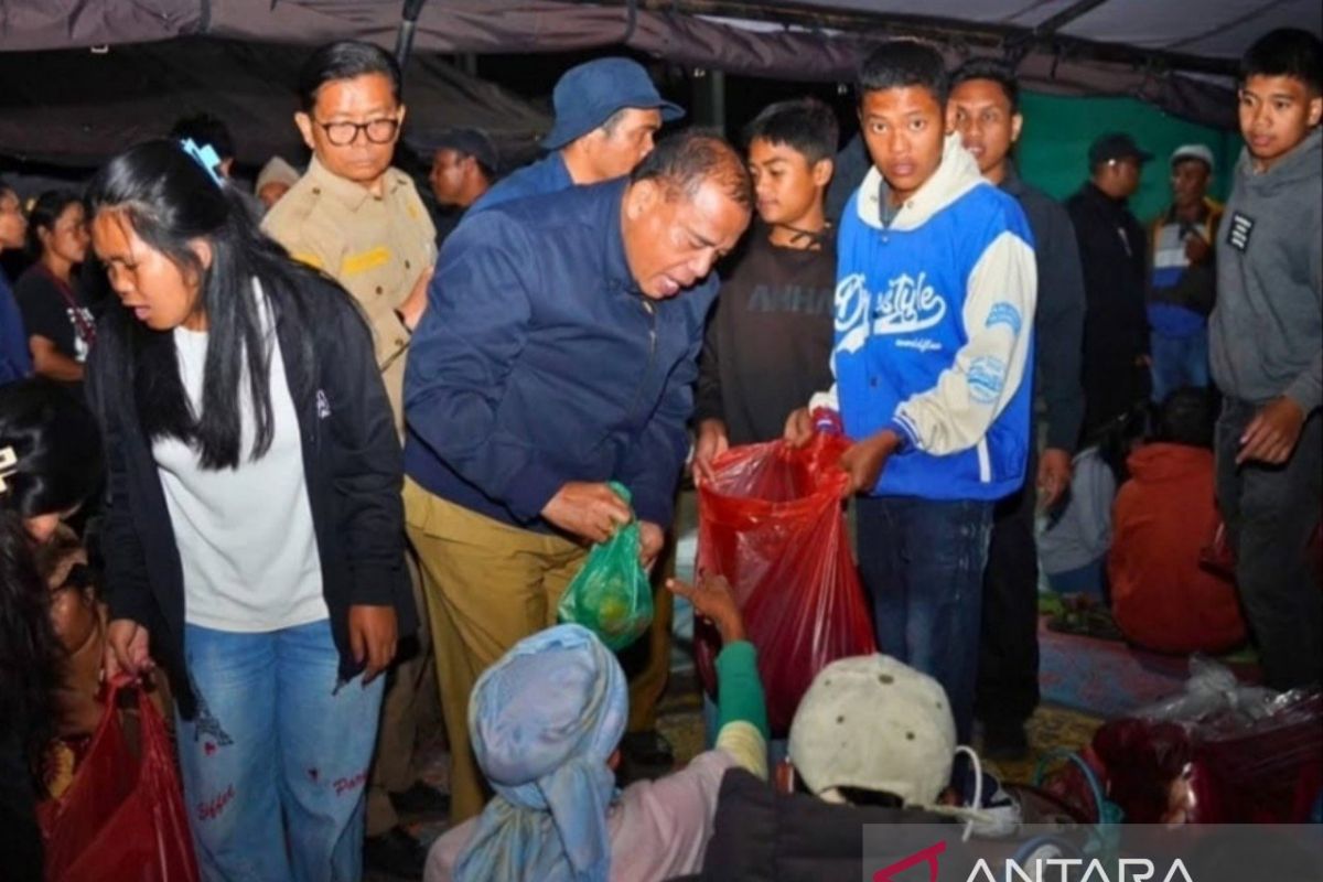 Karo Regency Ensures Basic Needs of Mount Sinabung Evacuees are Met
