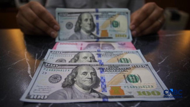 US Dollar Strengthens, Pressuring Rupiah to Rp17,750/US$ This Morning