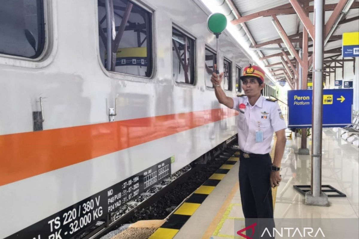Train operations in North Sumatra remain normal following Sinabung eruption