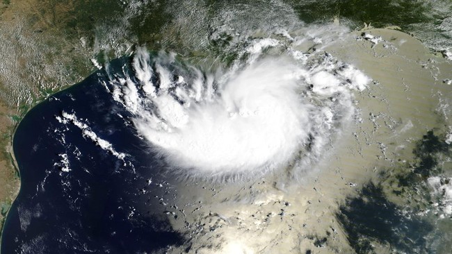 Disaster Threatens to Sweep Through the US, Texas Already Under Attack