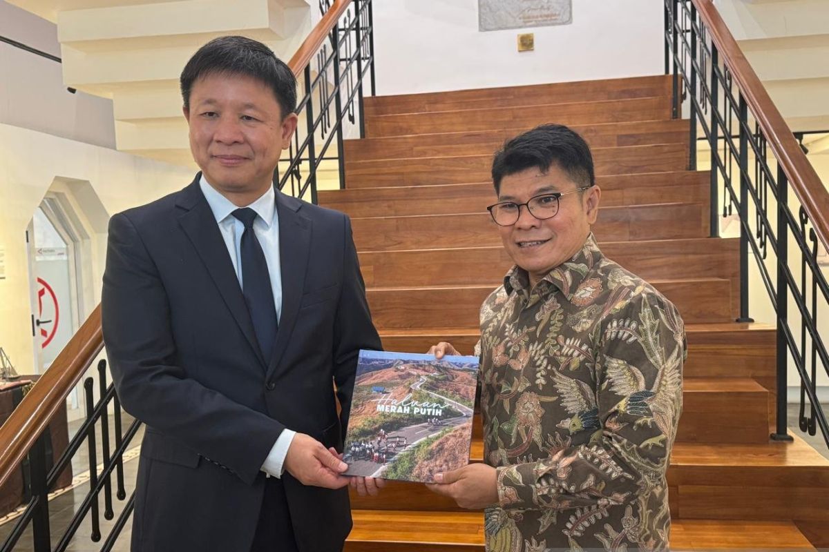 ANTARA and Henan Delegation Explore Media Cooperation and AI Utilisation