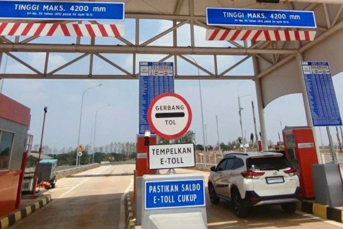 Cipeundeuy Subang Temporary Toll Gate Serves 12,800 Vehicles