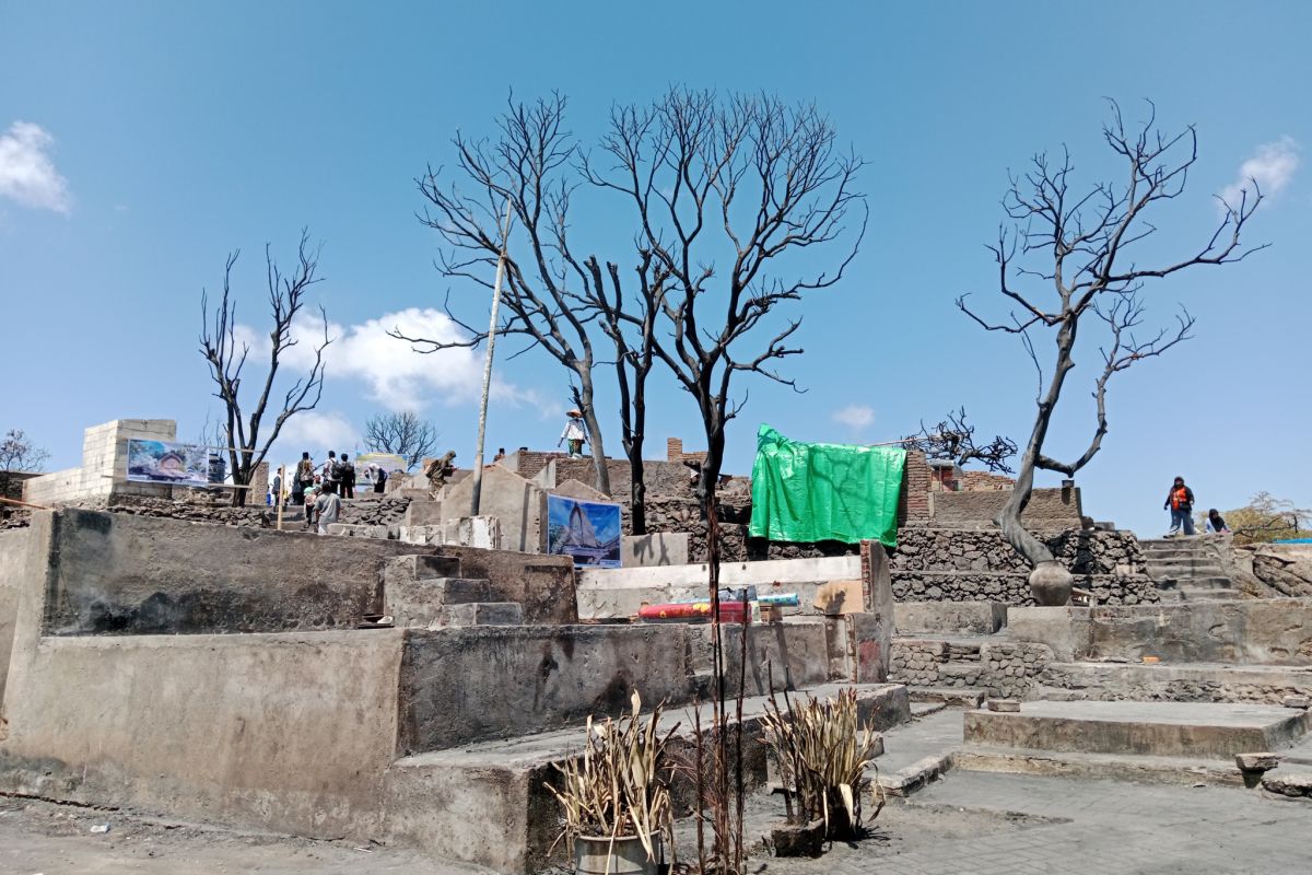 Central Lombok Civil Registry Issues Identity Documents for Sade Traditional Village Residents
