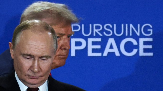 Russia and US Begin Re-engagement: Is There a Behind-the-Scenes Deal?