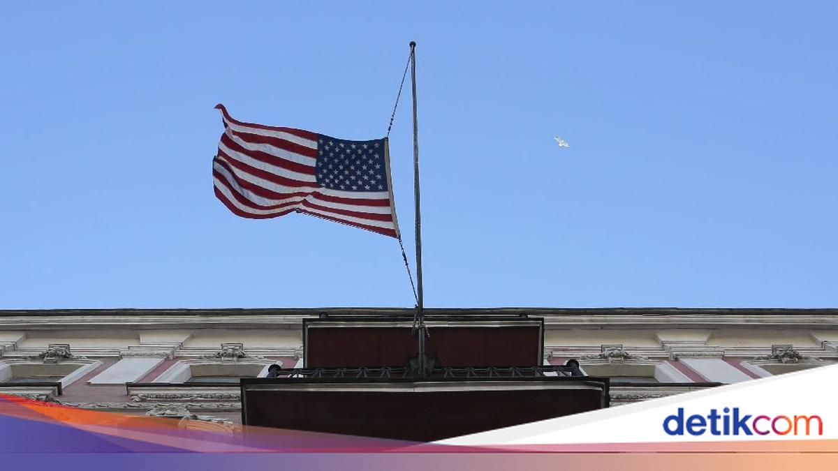 Following Attacks on Iran, US Urges Citizens in Middle East to Remain Vigilant