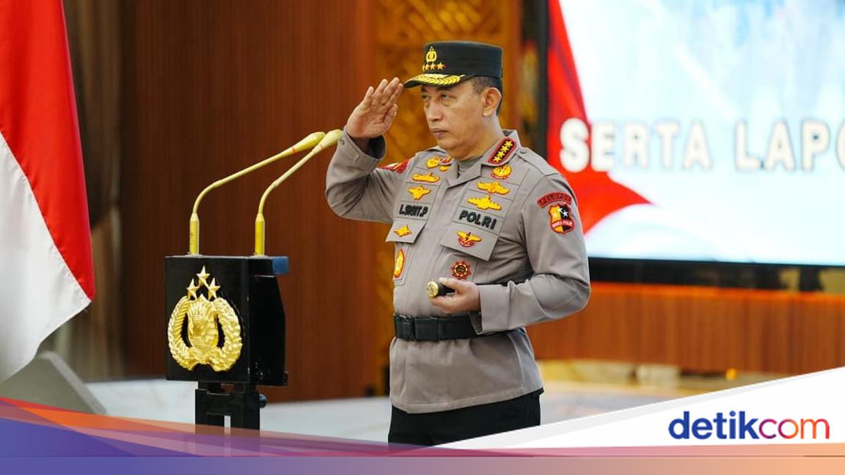 National Police Chief Leads Handover Ceremony for Key Officials including West Papua South Chief of Police