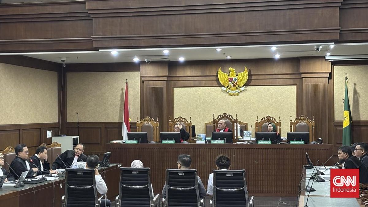 Blueray Boss Admits Giving Rp525 Million to Customs Intelligence Chief