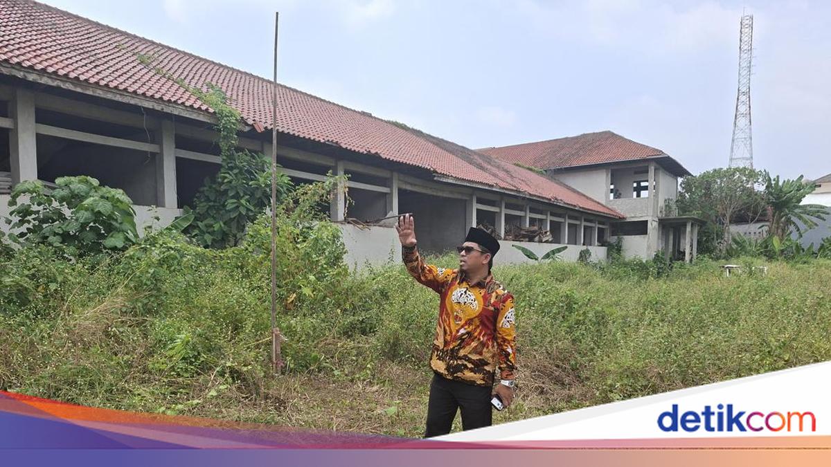 Mayor of Serang Explains Reasons for Relocating SMPN 4 and Converting Old Building into Car Park
