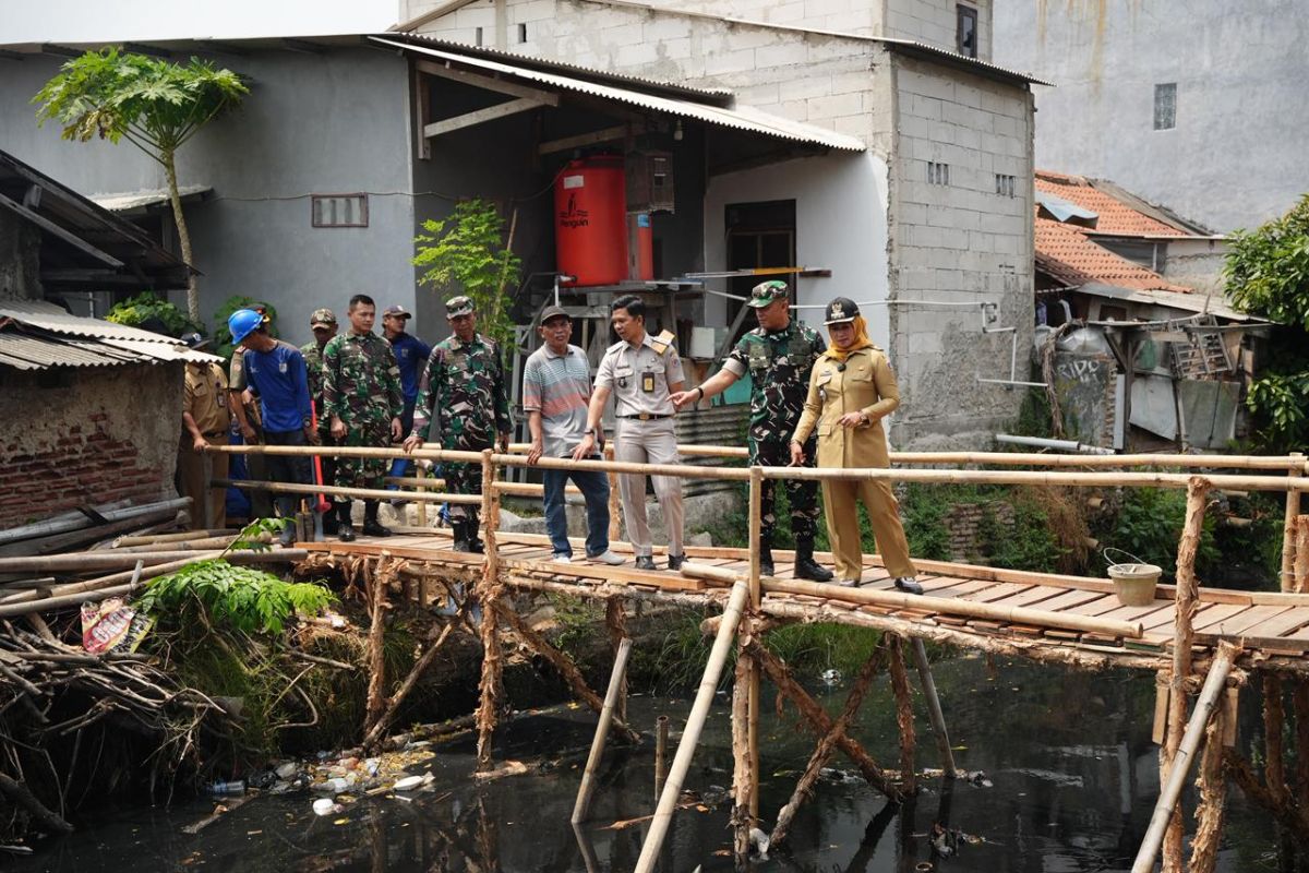West Jakarta Administration to Demolish Bamboo Bridge in Tegal Alur