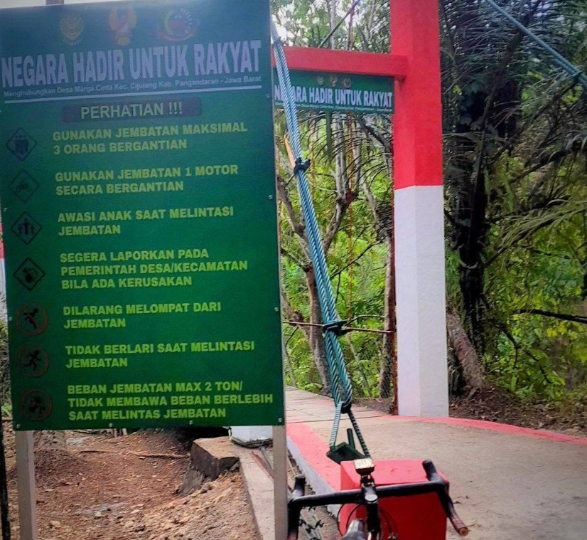 Dedi Mulyadi Takes Over Repairs of Pongpet Suspension Bridge, Permanent Construction Planned for Next Year