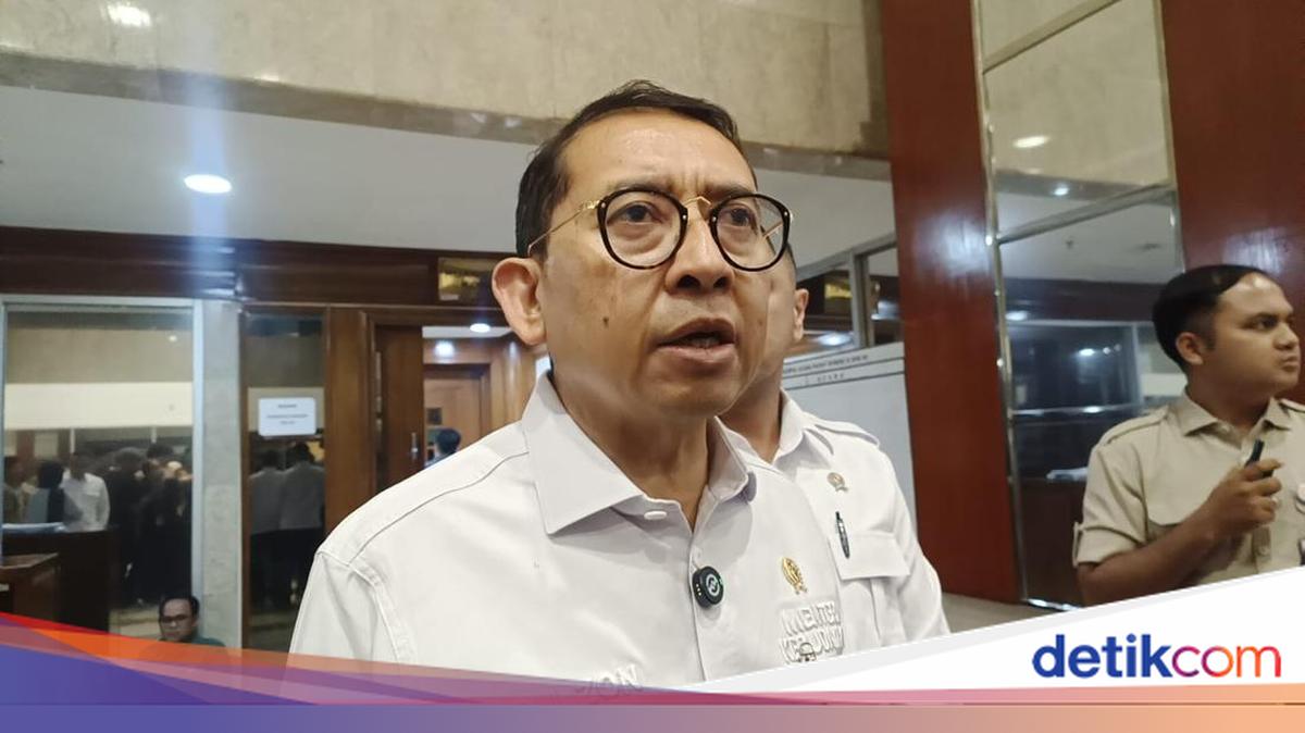 Fadli Zon Reveals Over 100 Figures Proposed for Medals and Honours
