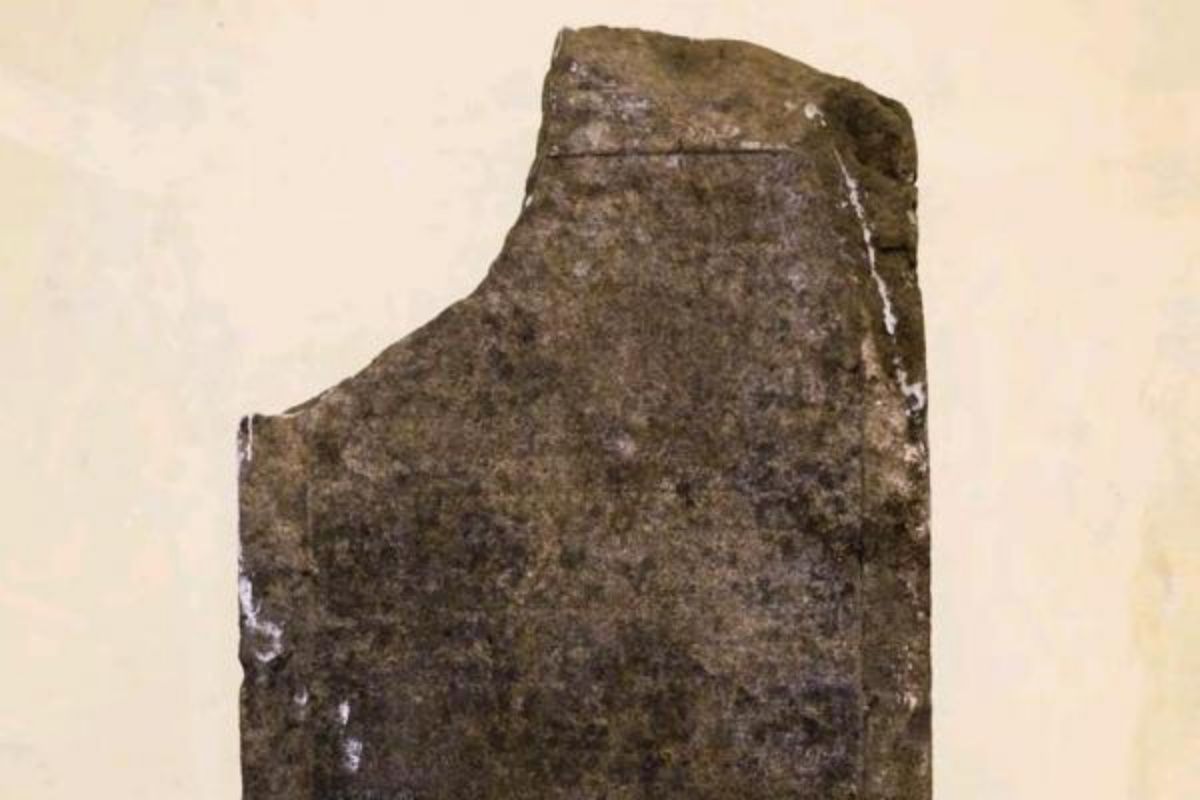 Two artifacts from Dieng proposed for national cultural status
