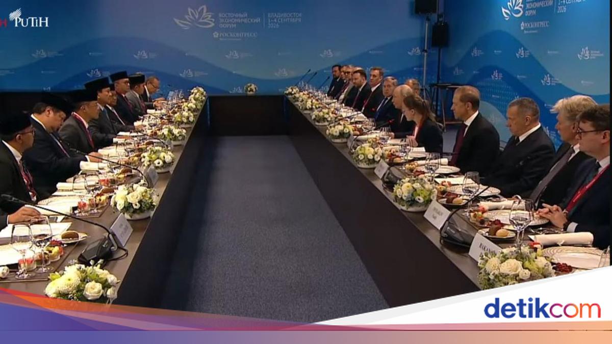 Prabowo Attends Luncheon with Putin in Vladivostok, Russia