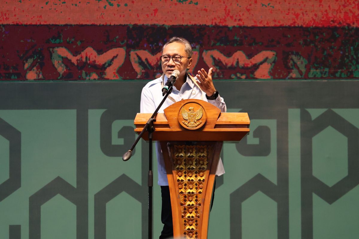 Zulhas Urges Immediate Utilisation of Rp22 Trillion Environmental Fund