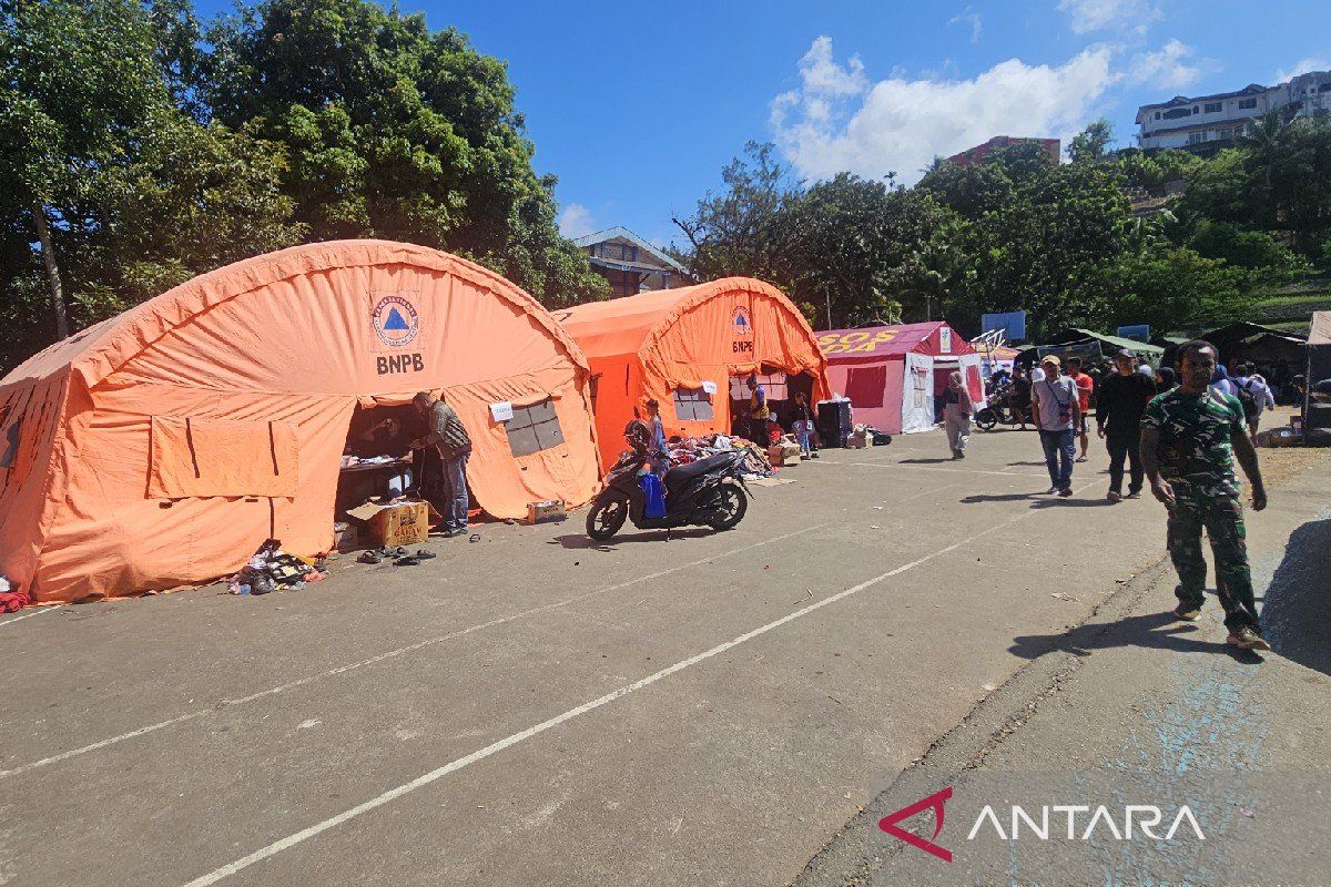 Papua Provincial Government Meets Basic Needs of Mandala Fire Refugees