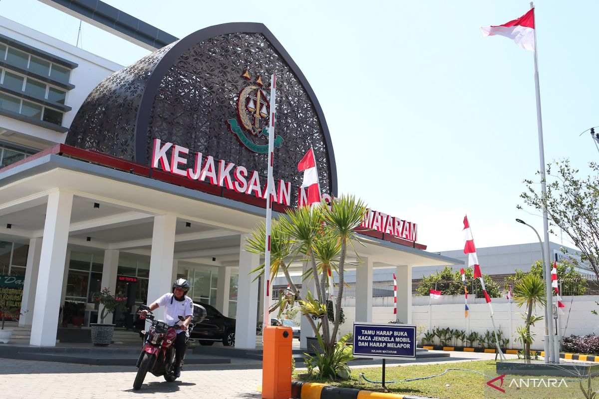 NTB High Prosecutor's Office scrutinises Mataram District Prosecutor's Office over single corruption case handling