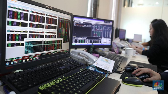 Mandiri Sekuritas Projects Year-End IHSG Could Hit 7,500, But...