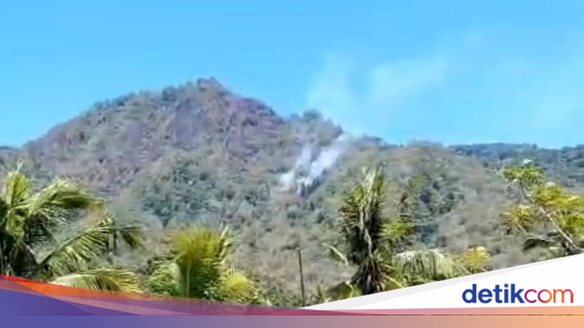 Several Fire Spots Spotted in Tejakula Fault Hill