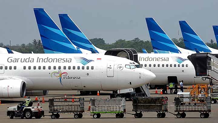 Garuda Indonesia Flight Lands Safely After Tire Blowout