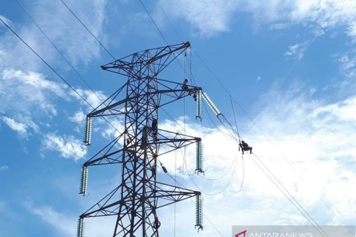 PLN Aceh constructs 140 km SUTT network to strengthen electricity supply