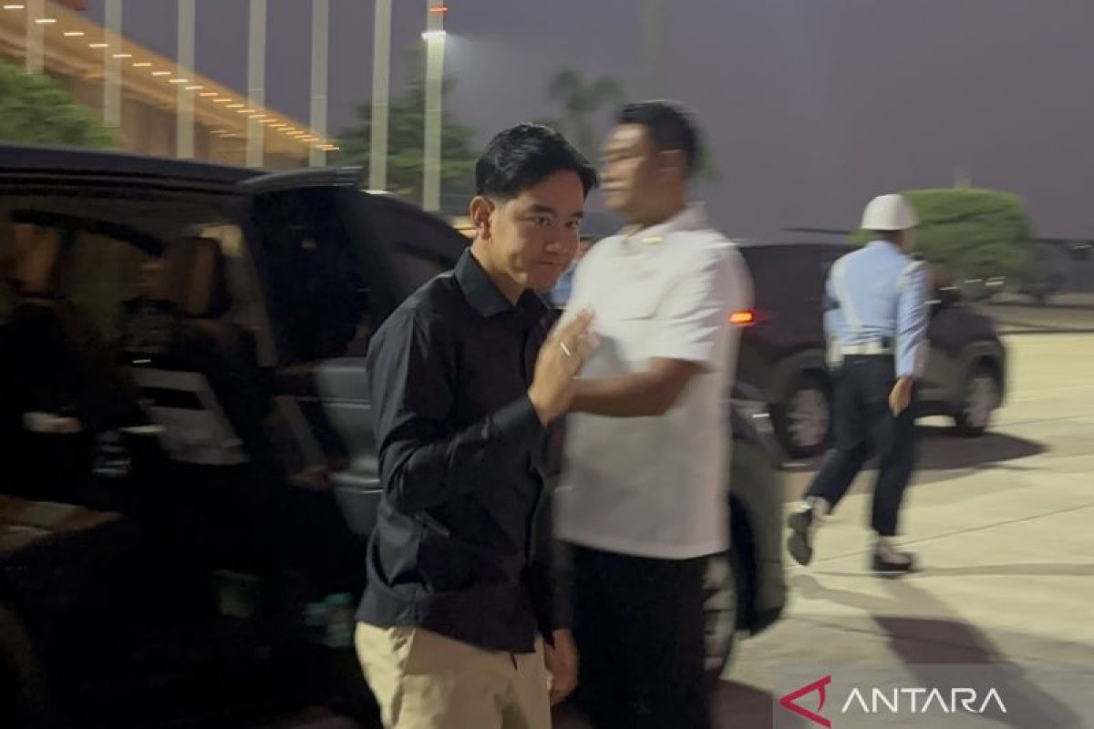 Gibran departs for North Sumatra to inspect post-disaster infrastructure development