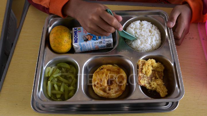 Indonesia: Thousands Fall Sick from Free School Meals