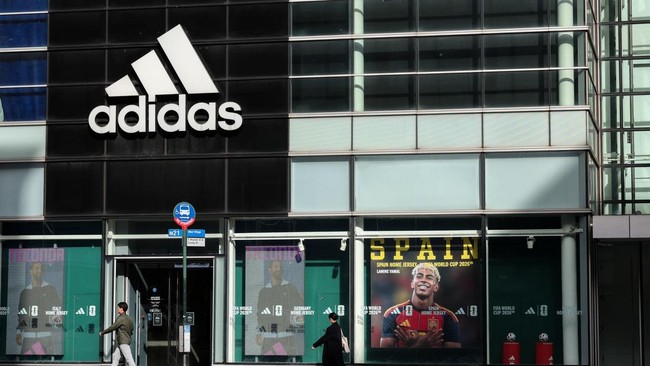 Adidas Faces Backlash After Featuring Former Israeli Soldier in Shoe Advertisement