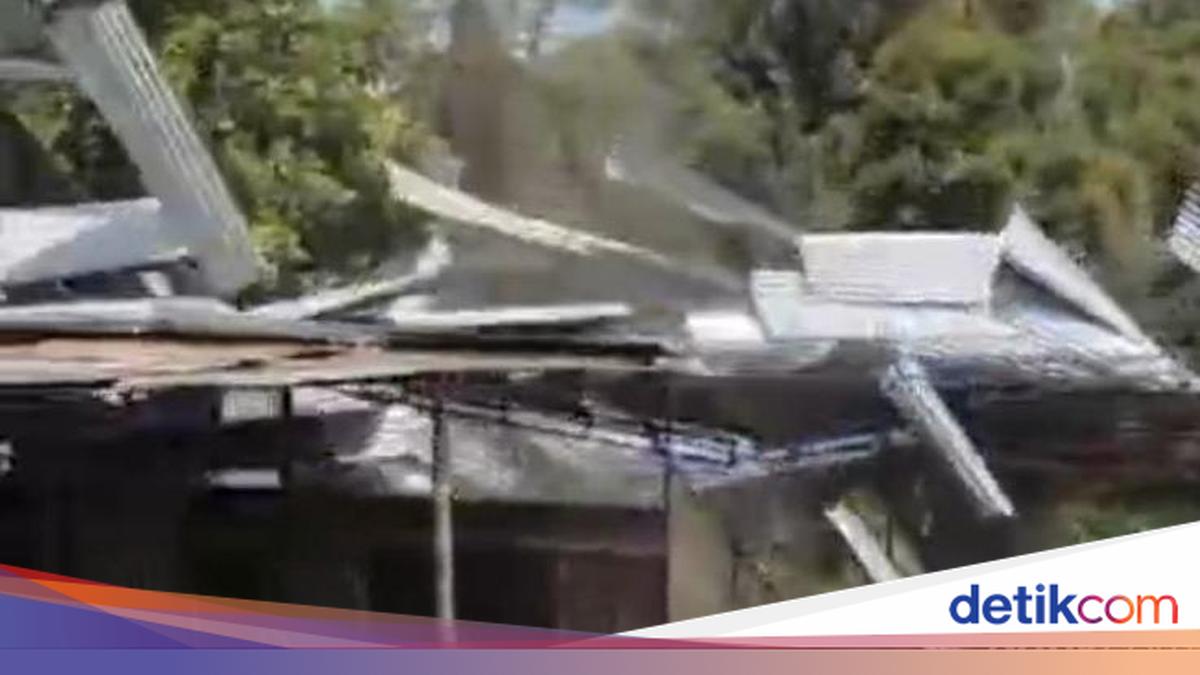 Wedding Tent in East Manggarai Destroyed by Tornado