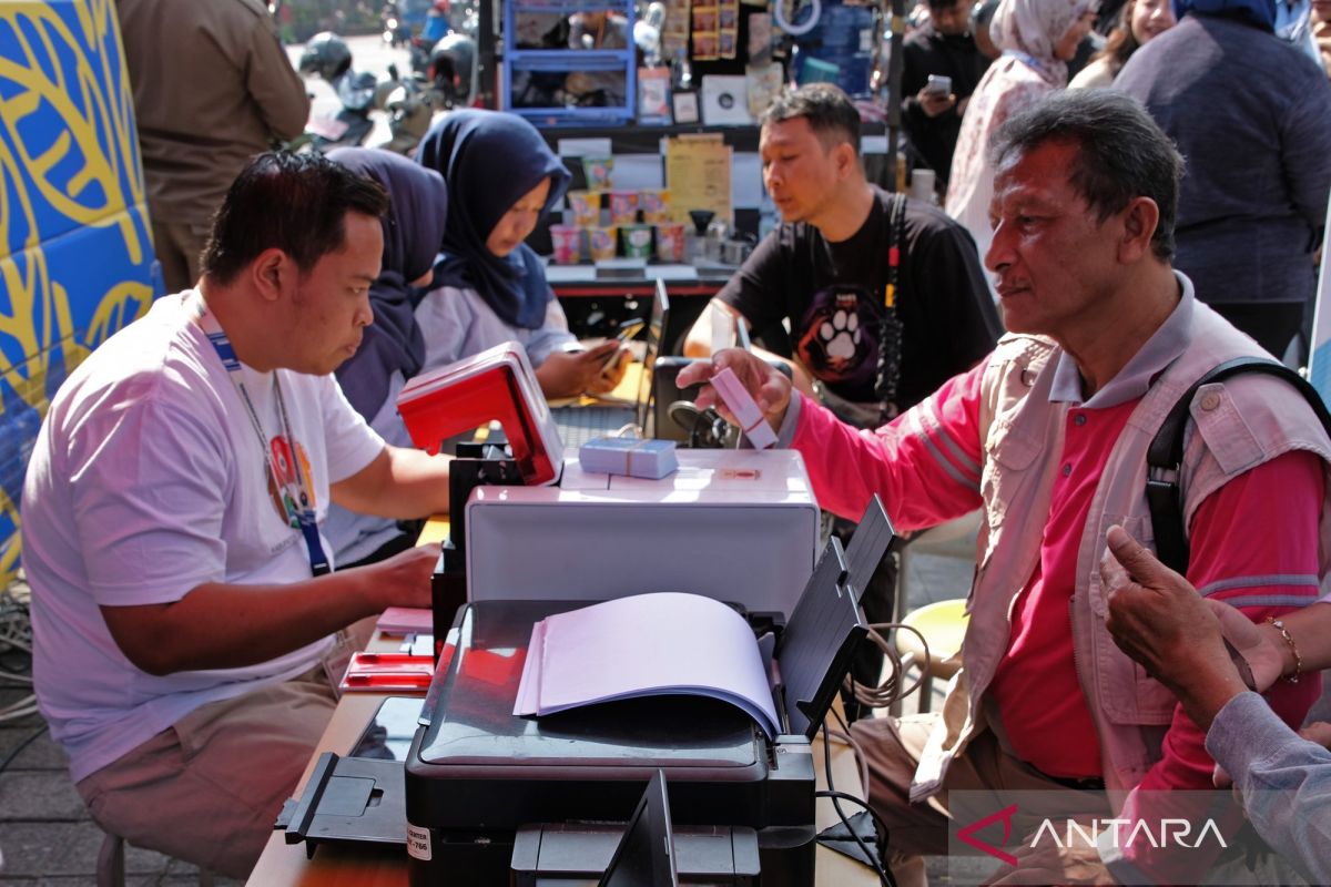 Mobile services launched for population administration management in Temanggung