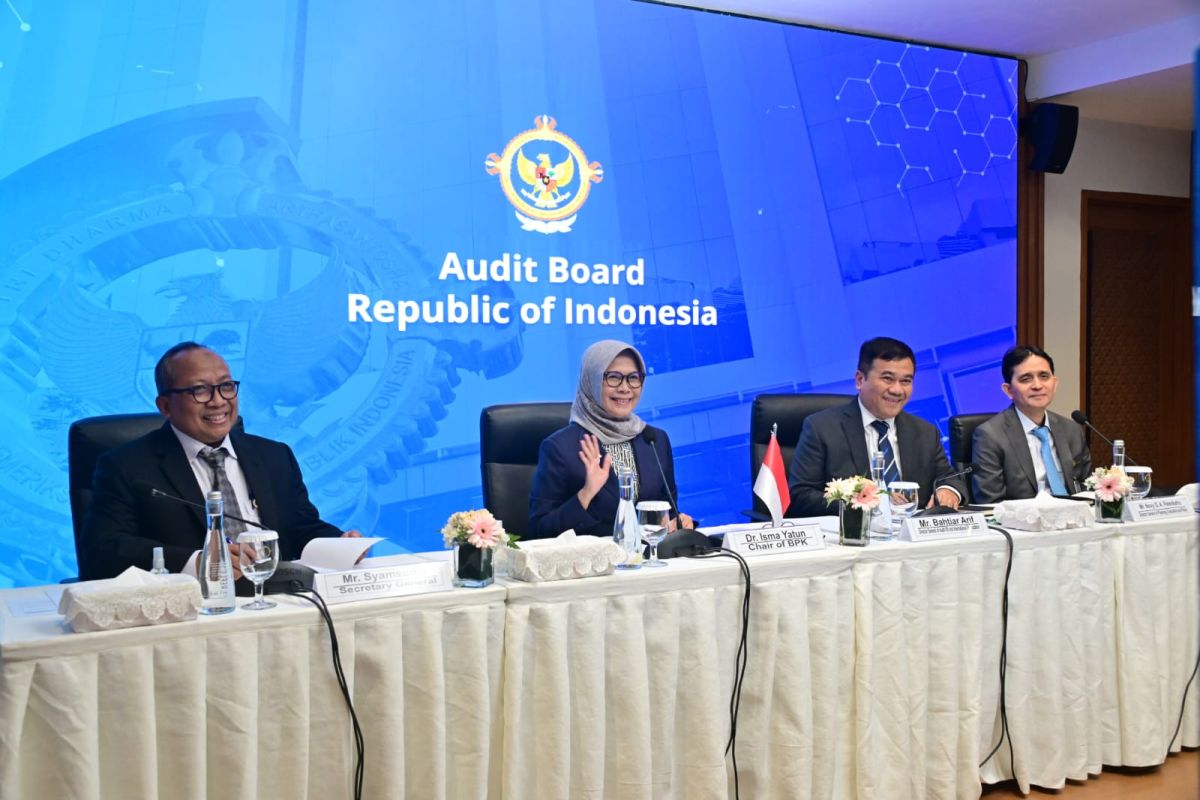 Chair of BPK Meets Heads of MIKTA Member SAIs