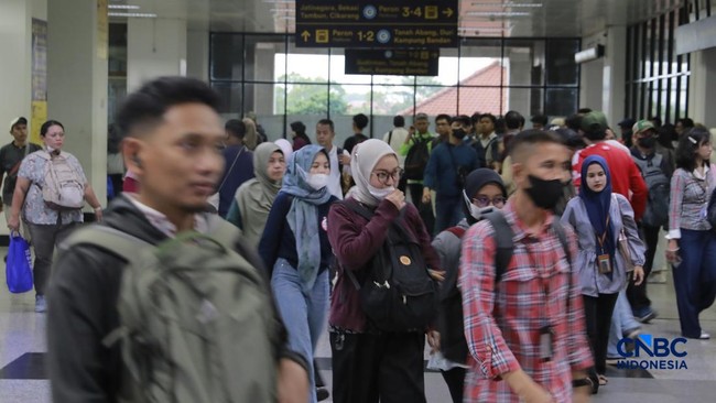 Manggarai Station Returns to Normal After Two Train Derailments