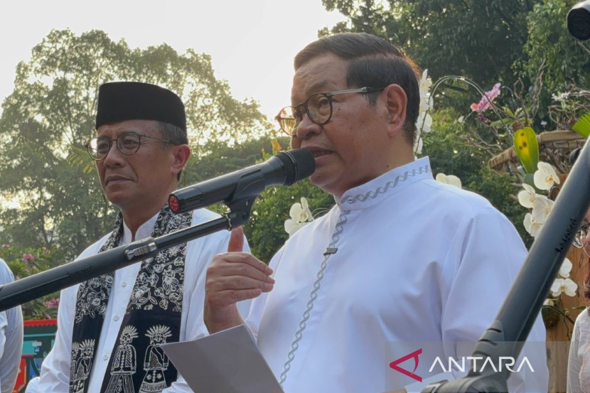 Pramono Urges Education Office to Proactively Assist Students Eligible for KJP